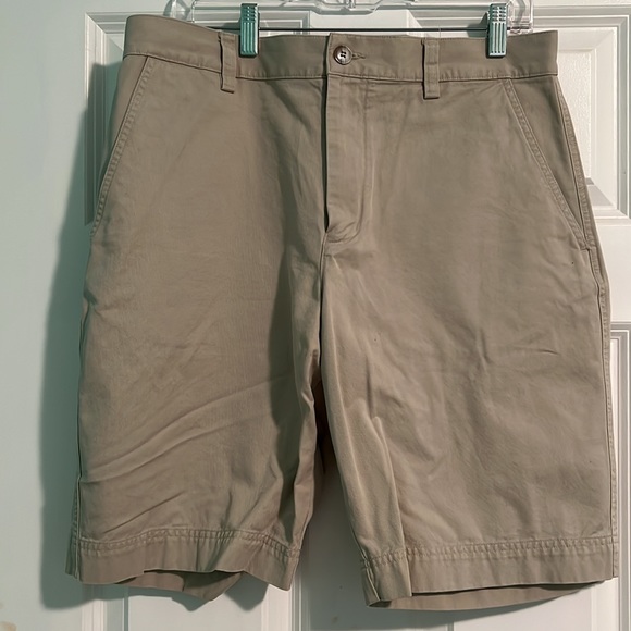 Mens LACOSTE Khaki Shorts - Picture 3 of 6